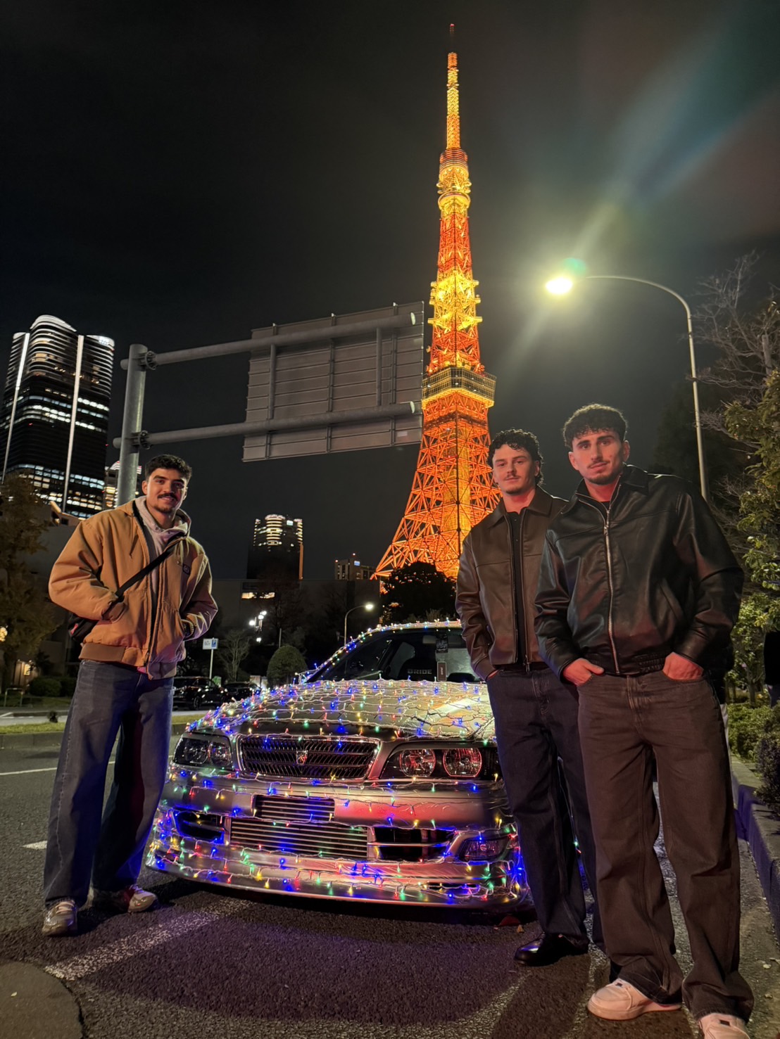 Tokyo Tower night experience with guests